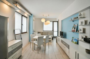 Central gem for 2 next to beach